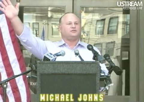 National Tea Party leader Michael Johns, a former White House speechwriter and Heritage Foundation policy analyst addresses Trenton Tea Party, Trenton, New Jersey, April 15, 2010.